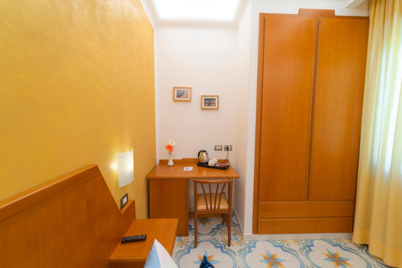Hotel San Pietro Maiori Dış mekan fotoğraf