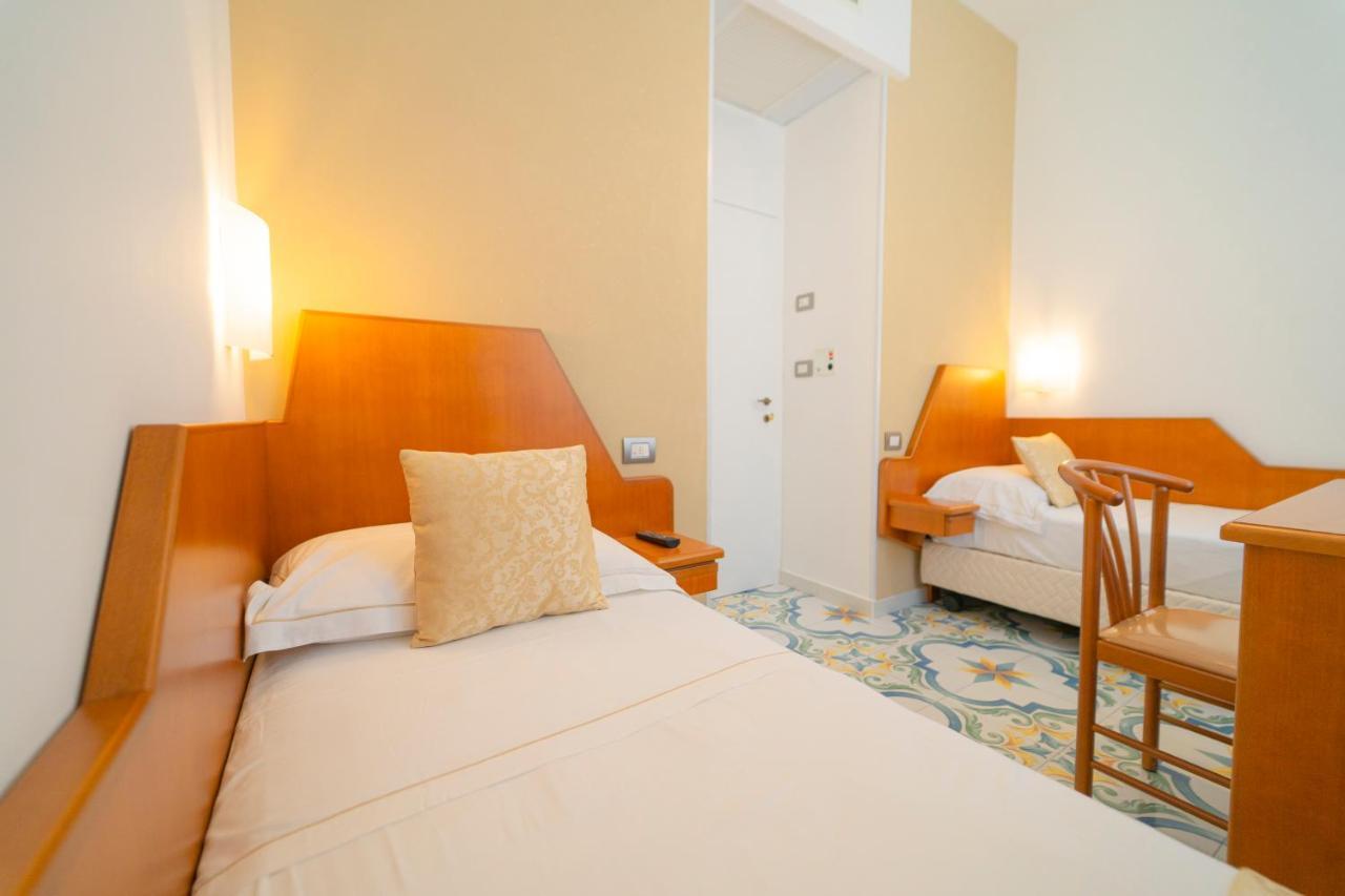 Hotel San Pietro Maiori Dış mekan fotoğraf